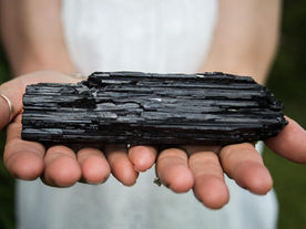 Crystal Clear: How to Use Crystals to Maintain a High Vibration in Your Space 