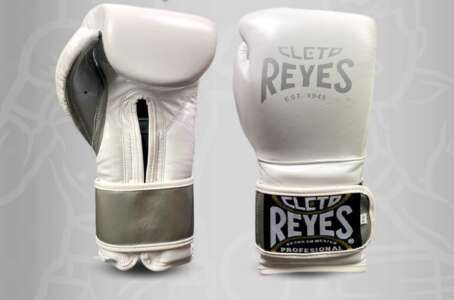 Thumbnail: Cleto Reyes Traditional Boxing Gloves (Art Silver & Gold)