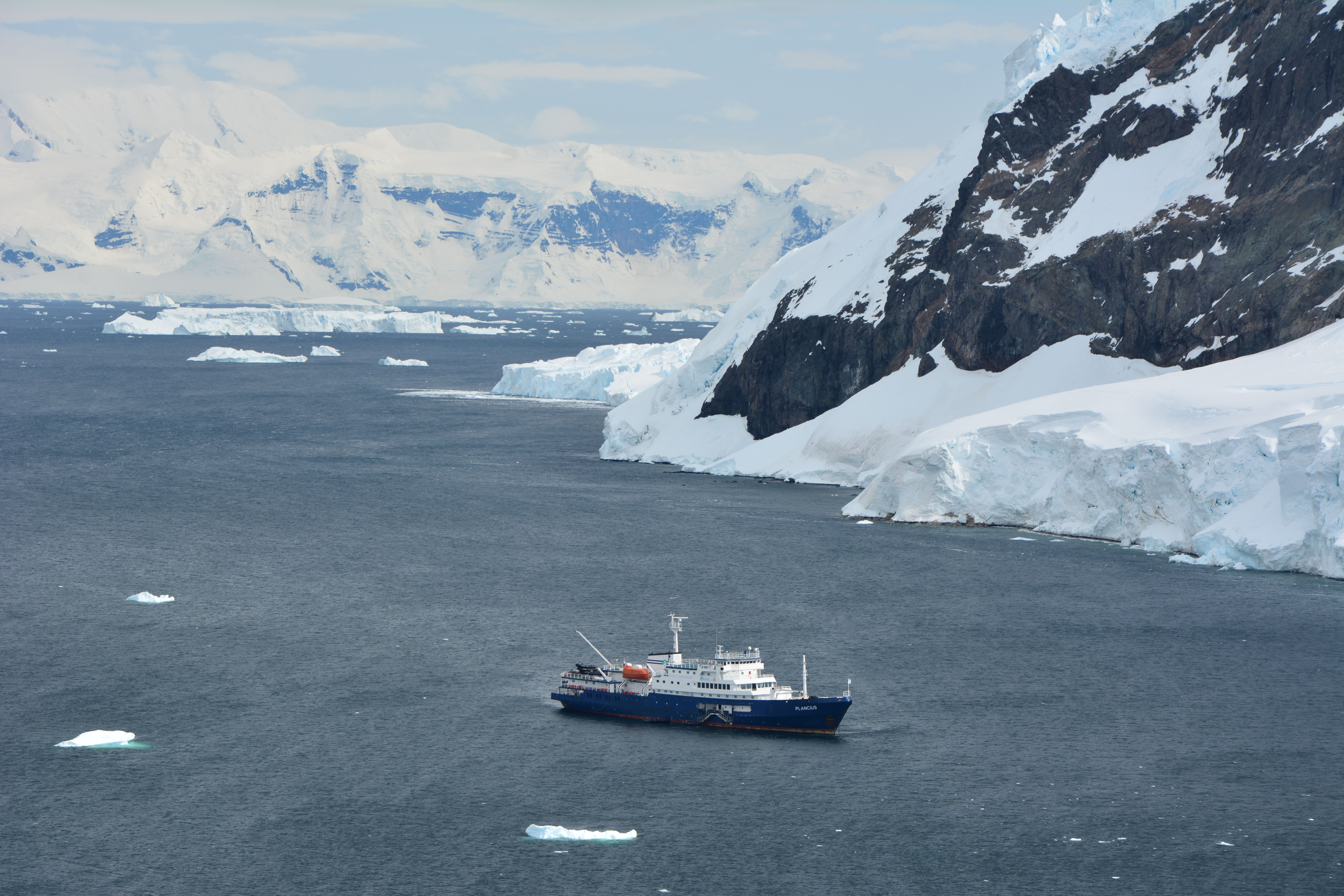 12天南极圈南极半岛探险之旅