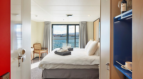 A21_MAG01_BB_ MAG_2019_TomArbanPhotography Cabins (25).jpg