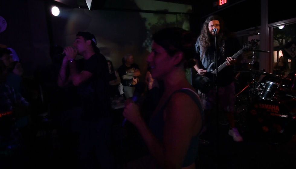 ALPHA Q AT TRACKSIDES MIXTAPE PARTY!