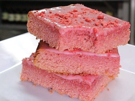 Keto Strawberry White Chocolate Blondie