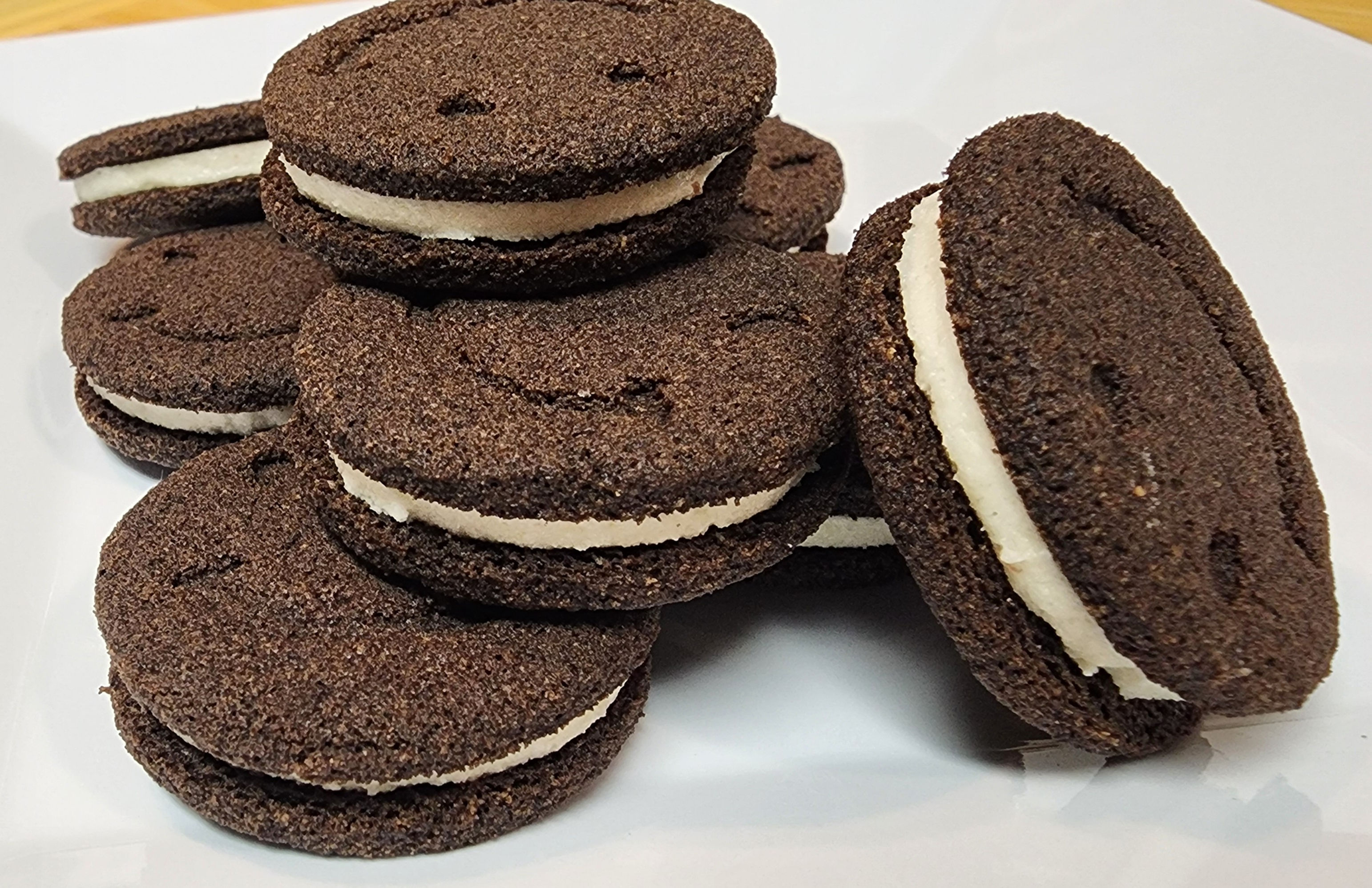 Keto/GF Smiley Sandwich Cookies