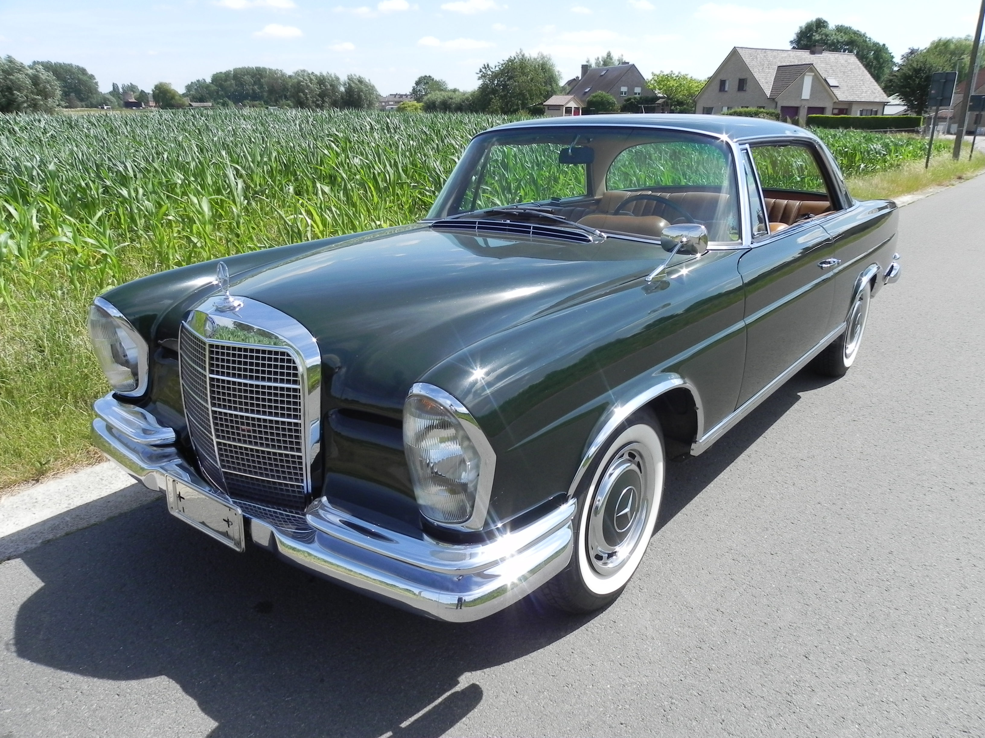 Mercedes 280SE