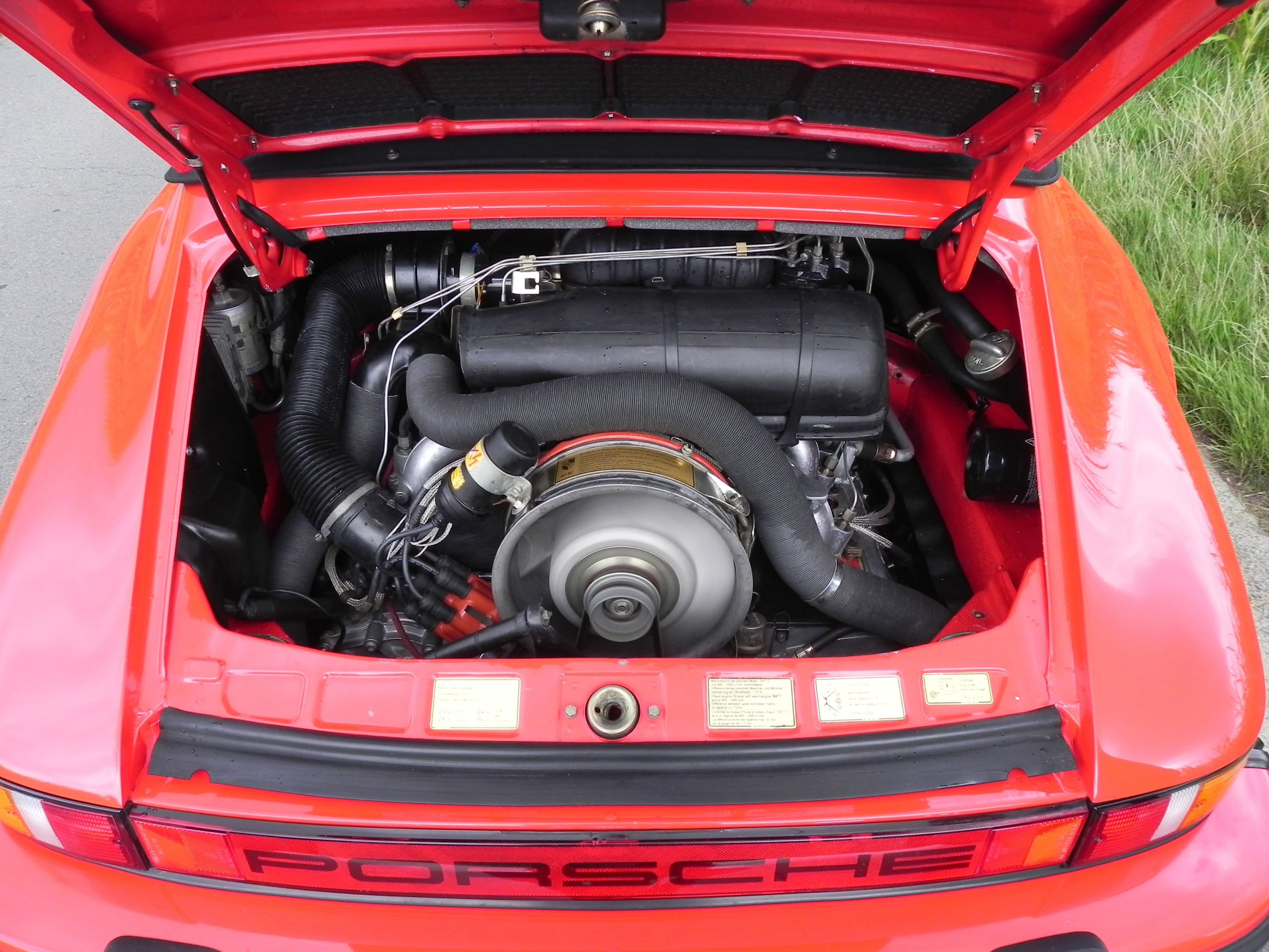 PORSCHE 911