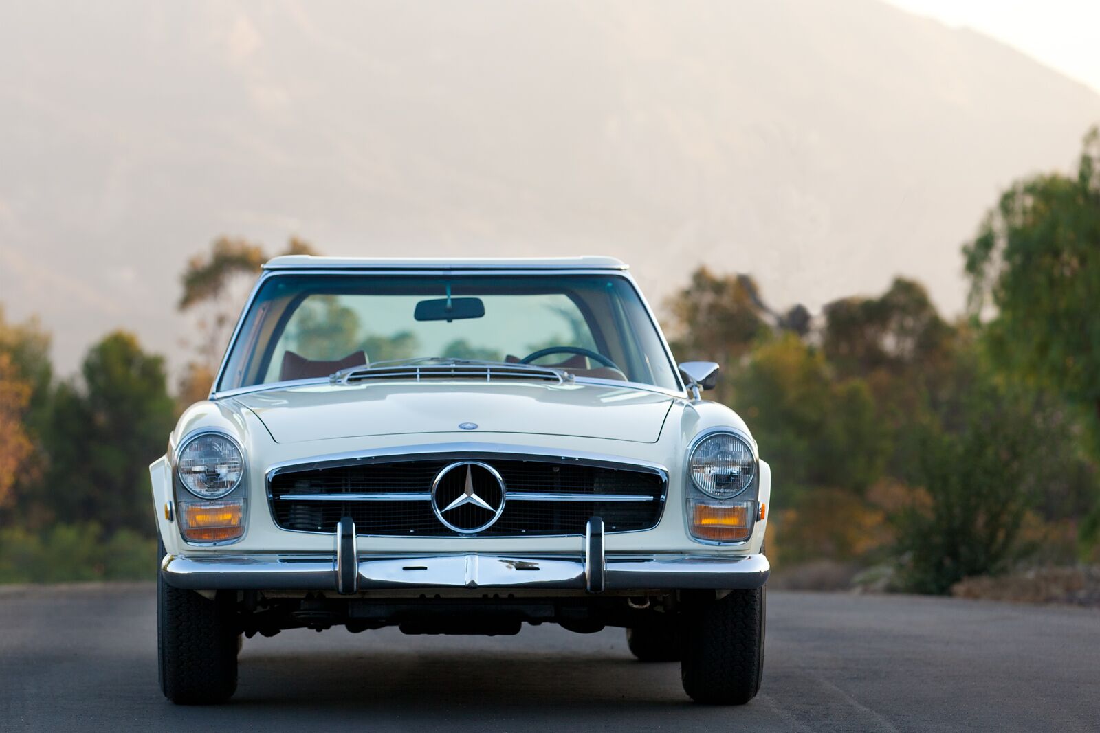 Mercedes Benz 280SL