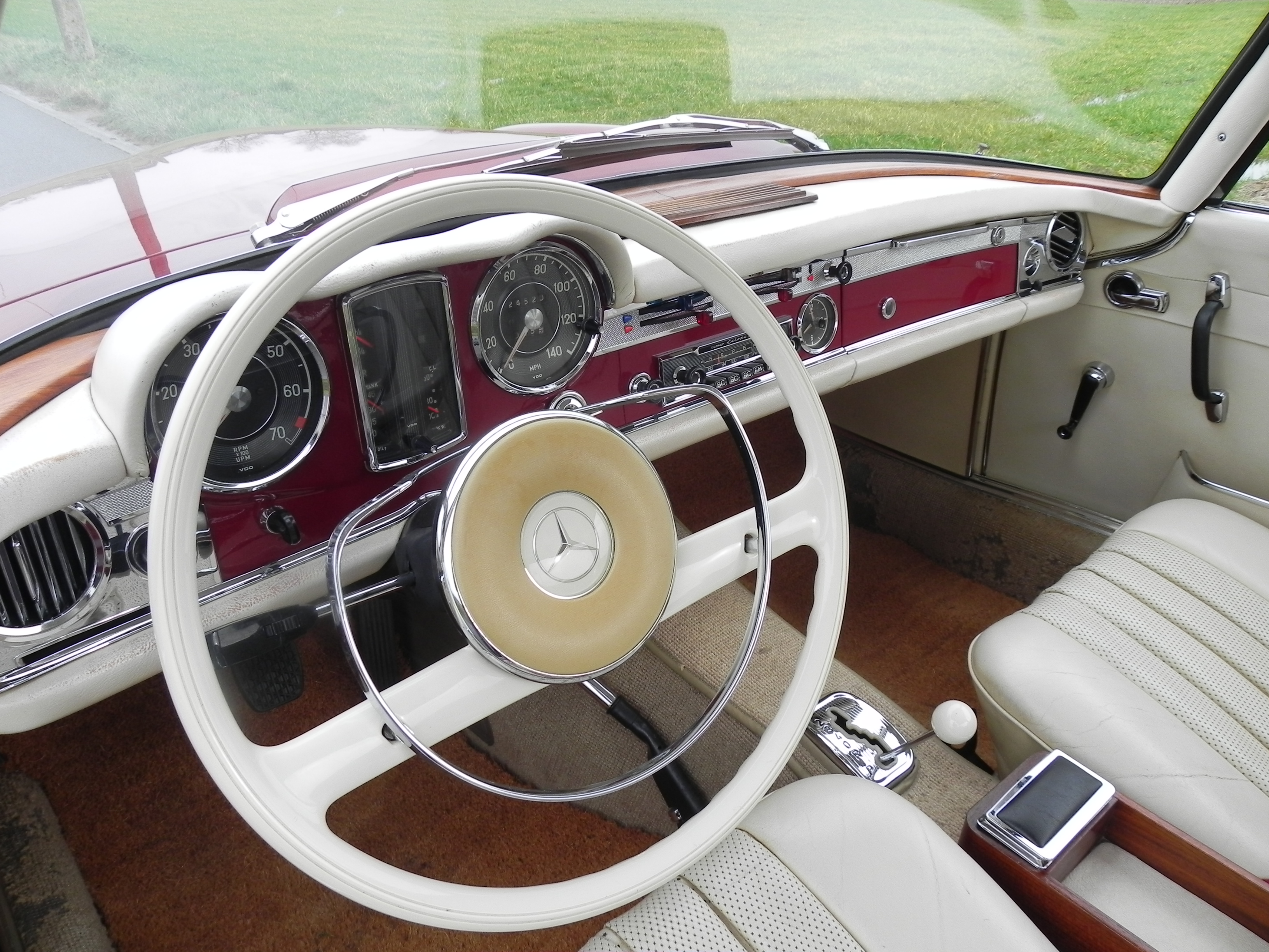 Mercedes-Benz 230SL -1965