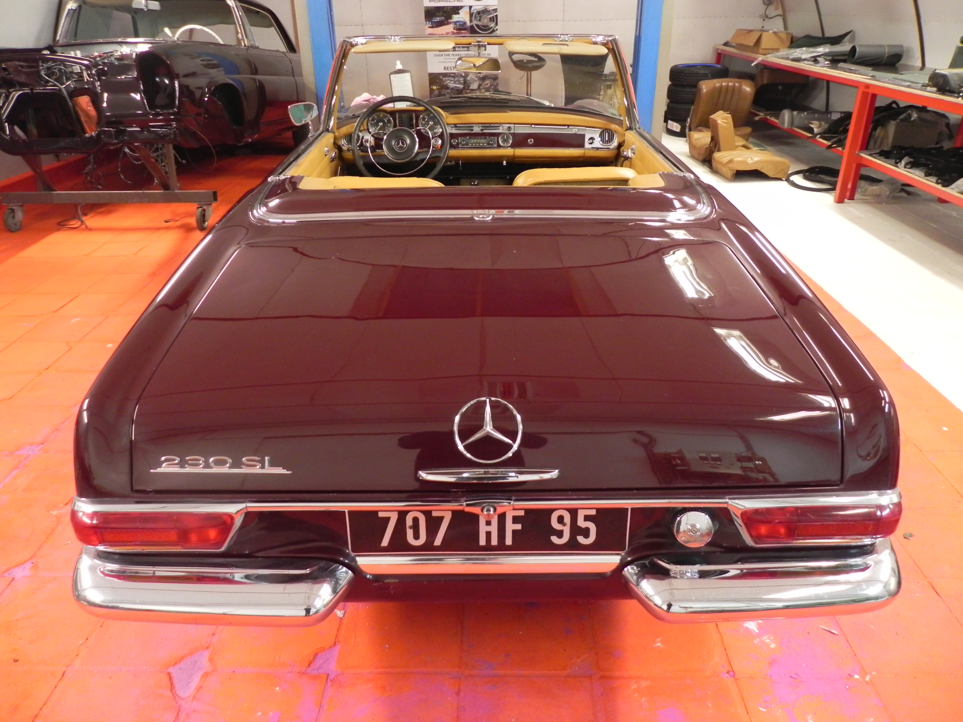 Mercedes 230SL