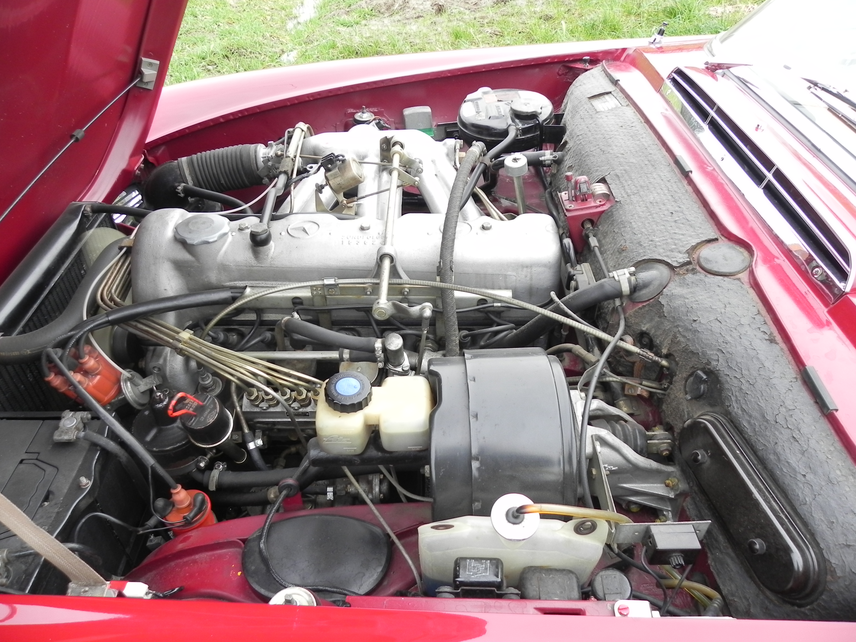 Mercedes-Benz 230SL