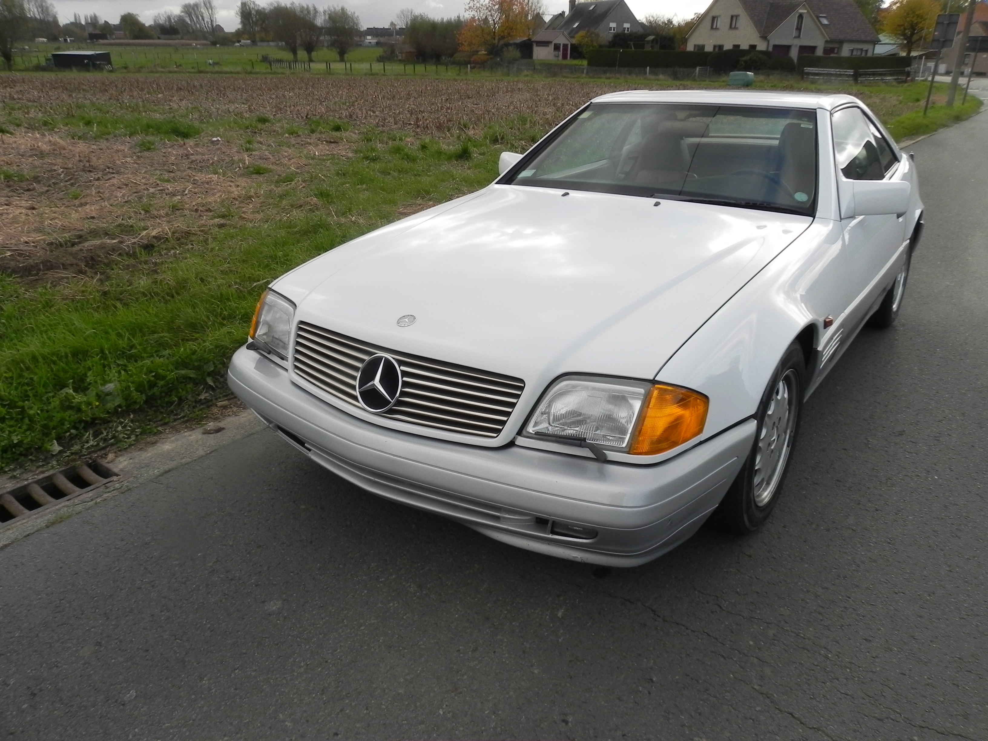 Mercedes Benz 500SL