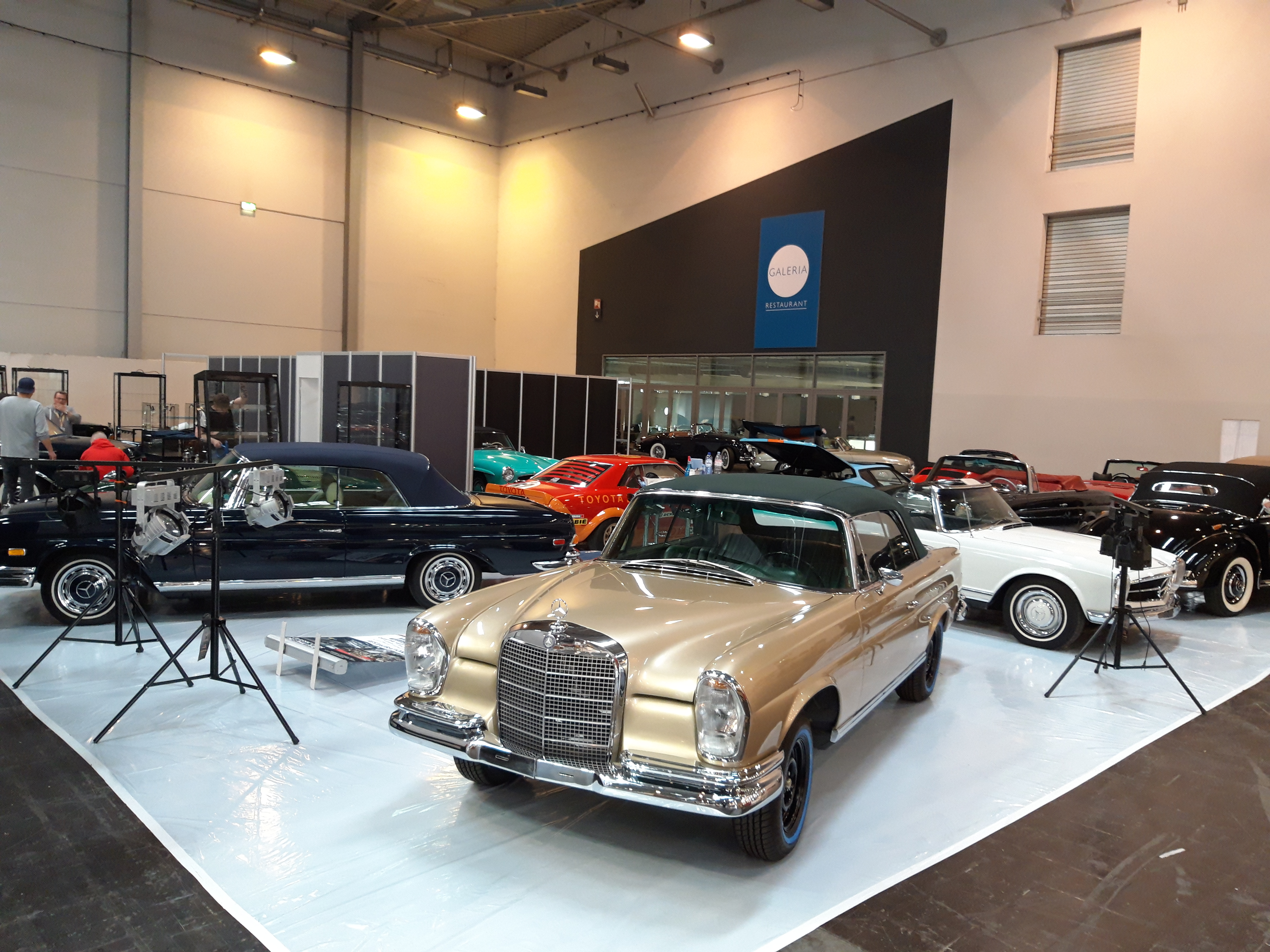 Mercedes 280se - W111