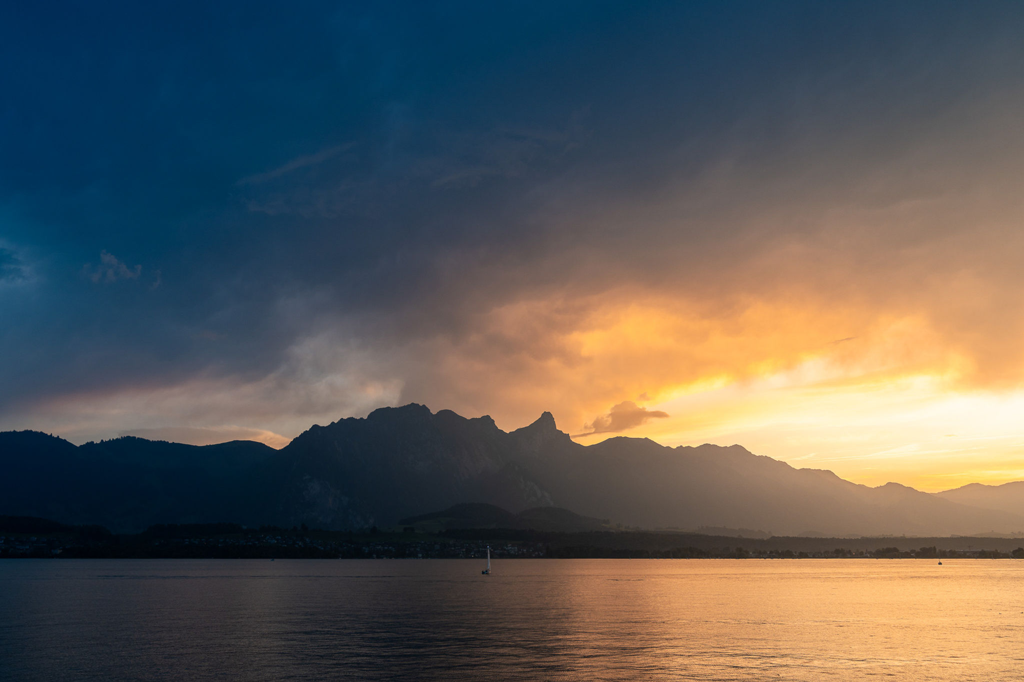 Postkarte Stockhornkette und Thunersee
