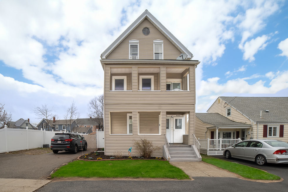 EXTERIOR.jpg