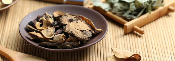 traditional-chinese-medicine-bamboo-desk.jpg