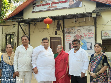 आज धडक कामगार युनियन चे संस्थापक महासचिव अभिजीत राणे यांची काही नागरिकांनी आपल्या समस्यांसाठी भेट घेतले व अभिजीत राणे यांनी समस्यांना गांभीर्याने जाणून घेतल्या आणि त्यावर चर्चा केली"
#DhadakKamgarUni