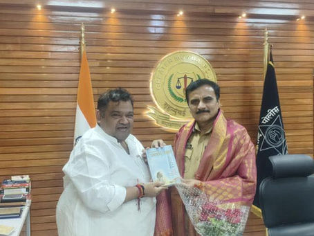 मुंबई पूर्व प्रादेशिक विभागाचे अपर पोलीस आयुक्त महेश पाटील यांची आज धडक कामगार युनियनचे संस्थापक महासचिव कामगार नेते अभिजीत राणे यांनी कामगारांच्या प्रश्नांसंदर्भात सदिच्छा भेट घेतली. यावेळी अभिजीत रा