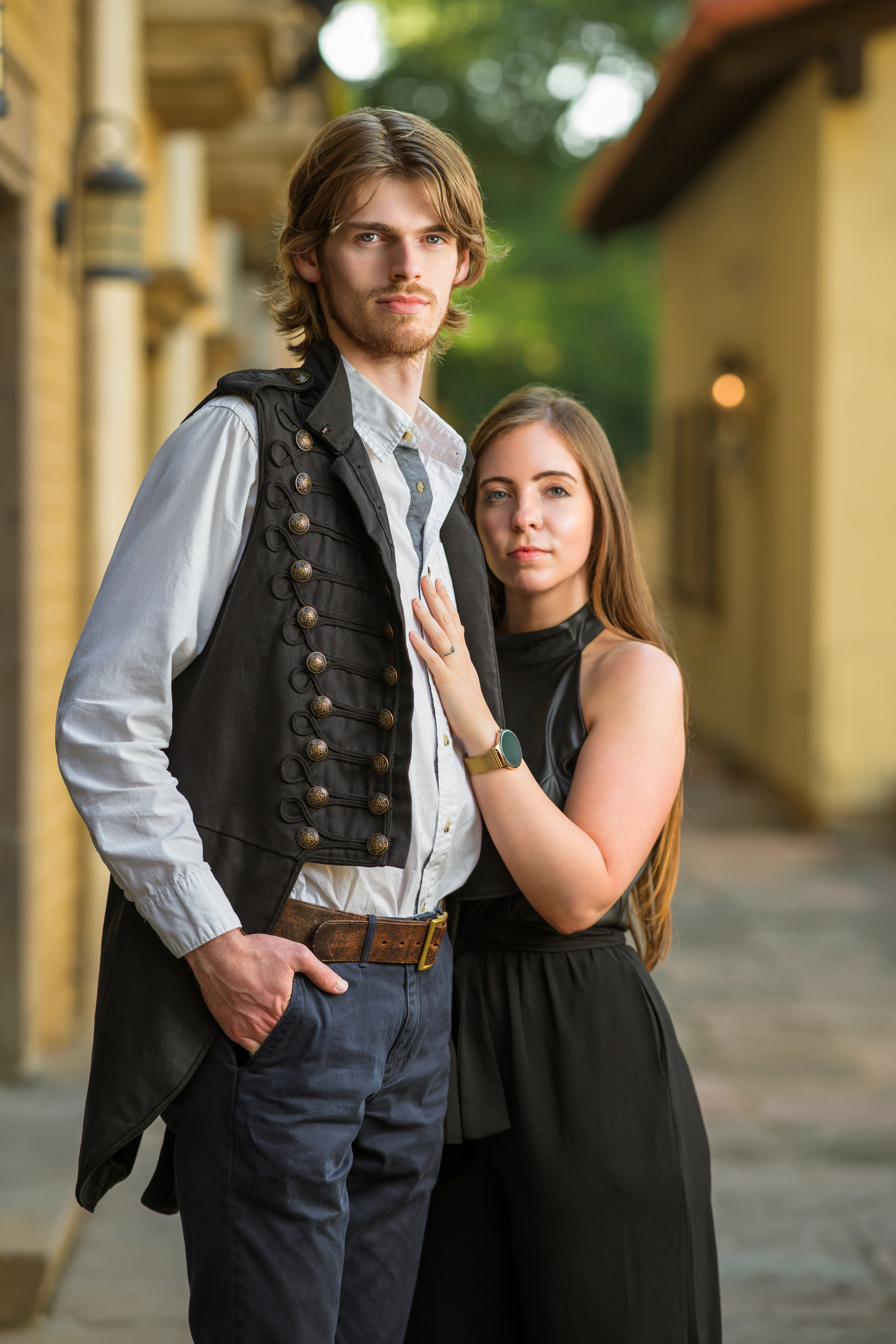 mandalay-canal-walk-portrait-couple-engagement-photography-las-colinas