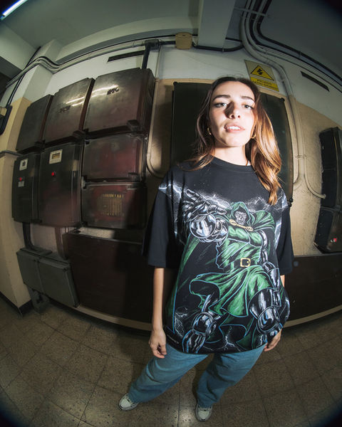 Doctor Doom 4 Marvel Oversize Tişört – 1. görsel