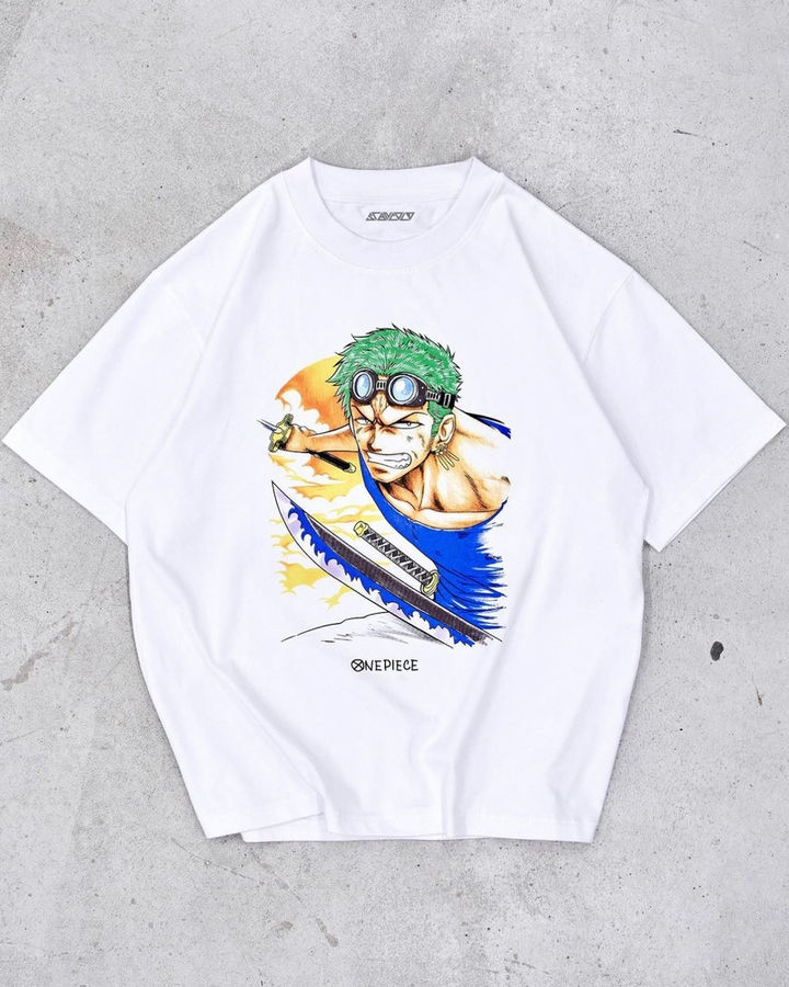 Zoro One Piece Oversize Tişört – ön yüz