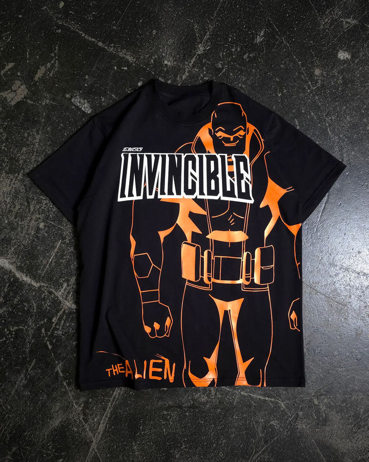 Allen the Alien Invincible Oversize Tişört – ön yüz