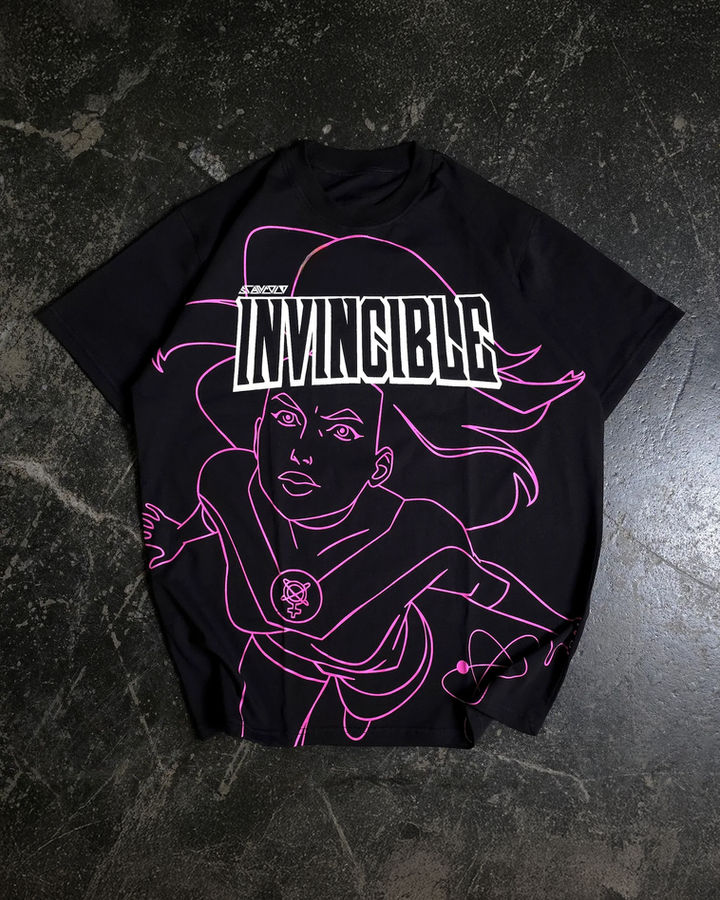 Atom Eve Invincible Oversize Tişört – ön yüz