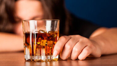 Alkohol og tobakk er mer skadelig enn cannabis og ecstasy