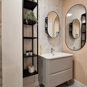 Downstair Loo - For family and guests