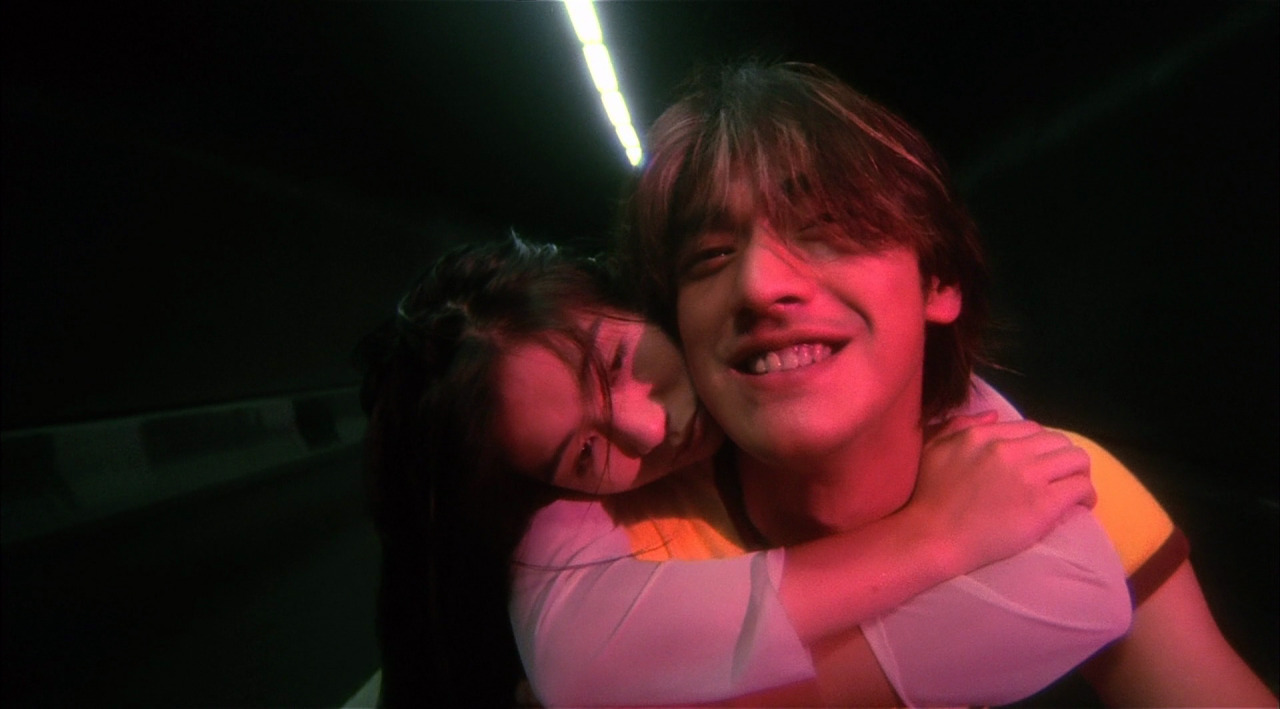 Cena do filme "Anjos Caídos" (1995)