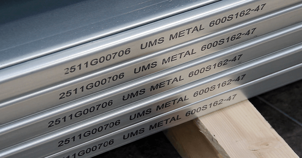 steel studs with gauges and steel qualities written
