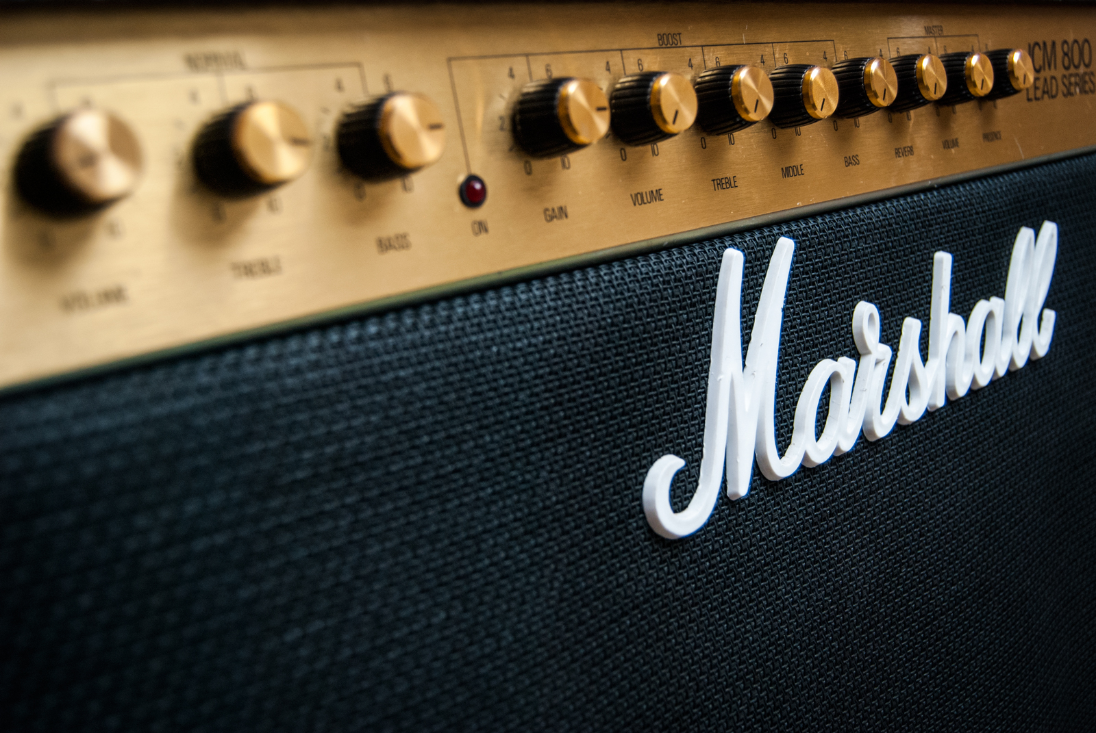 marshall jcm800 amp