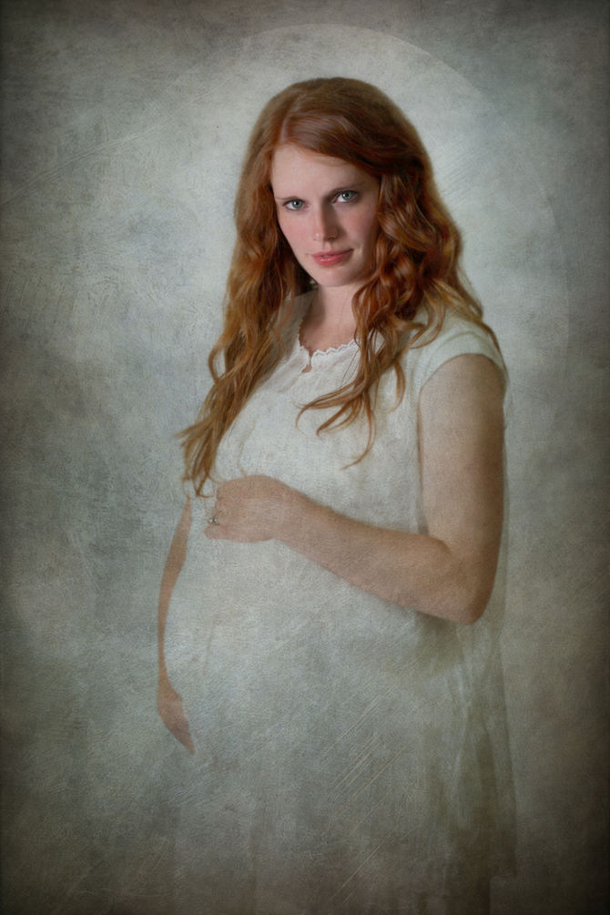 Tannis's gorgeous pregnancy photoshoot
