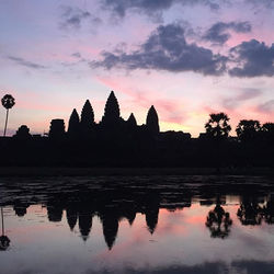 Morning sunrise from Angkor Wat, what a fun way to spend my Christmas! #consultasian #traveladventur