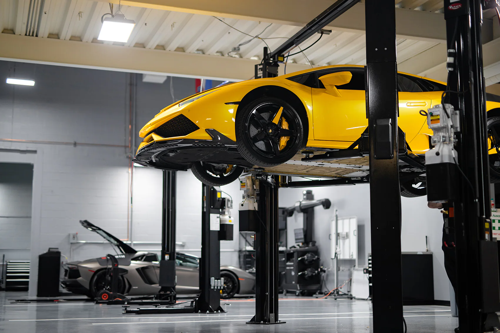 Car Repair for Lamborghini, Rolls-Royce, Tesla, Maserati, and More - Car Geeks Collision, Florida