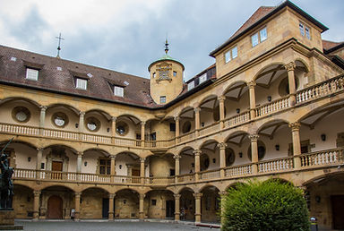 altes schloss.jpg