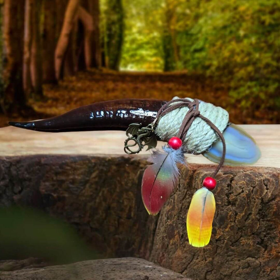 Gold Agate Ceremonial Dagger – Emberwing