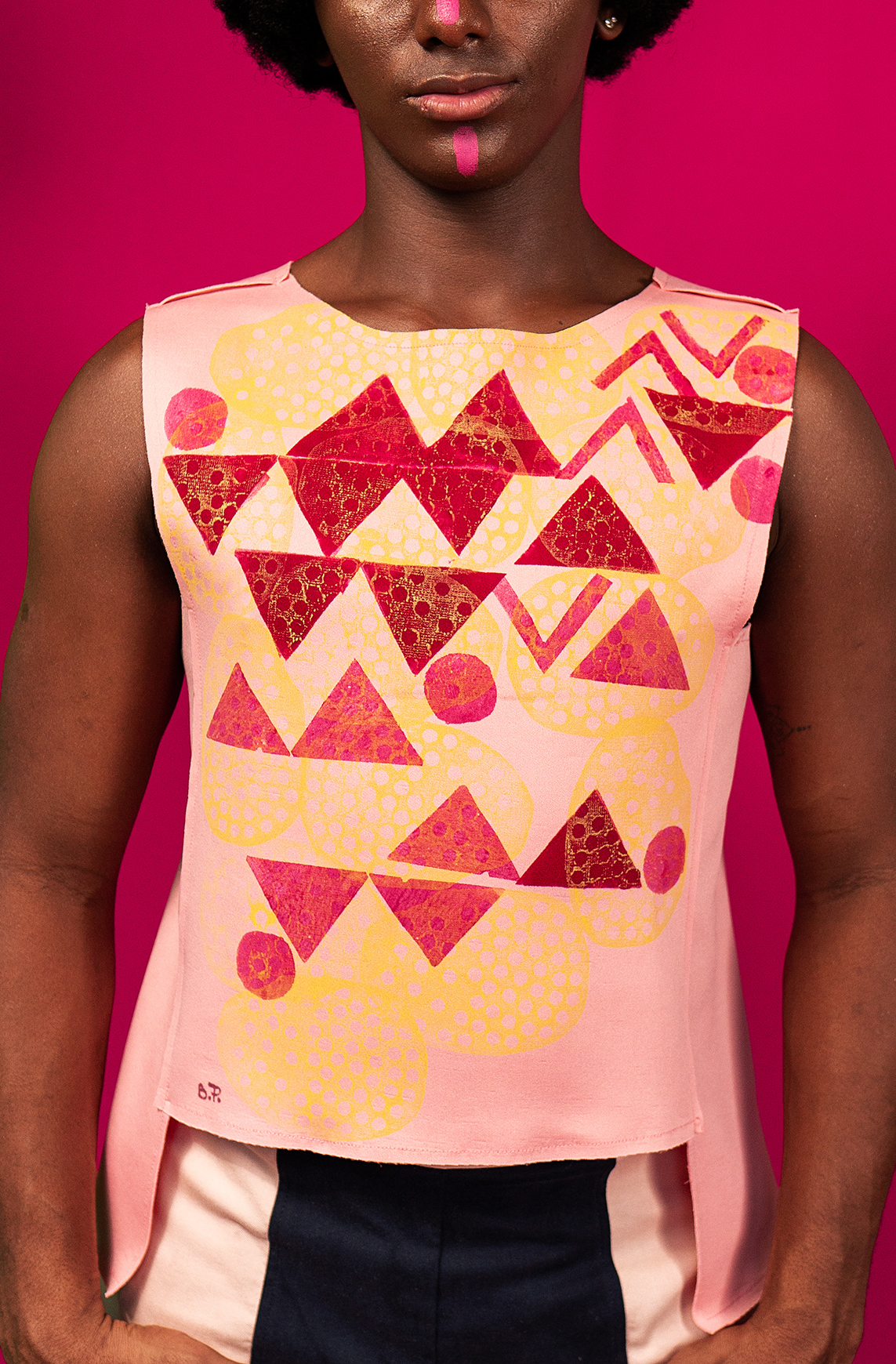 Blusa Design com Estampa Manual