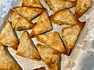 Egg briouats (Briouat bel beid)