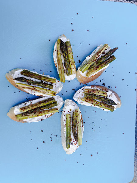 Roasted asparagus crostini with lemon cream cheese