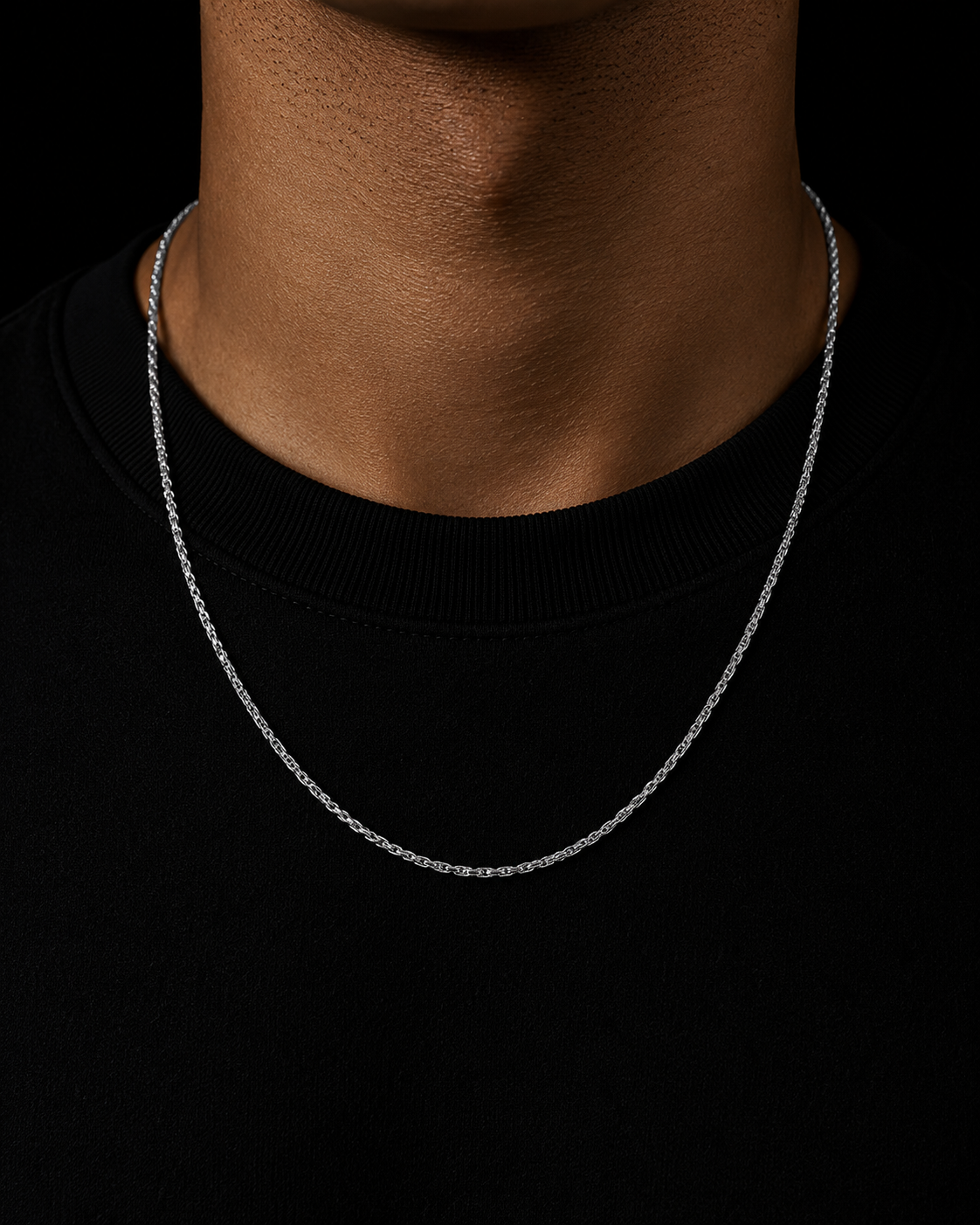 Slim rope chain in platinum, worn