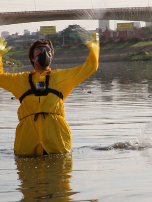 Mergulho no Rio Tietê