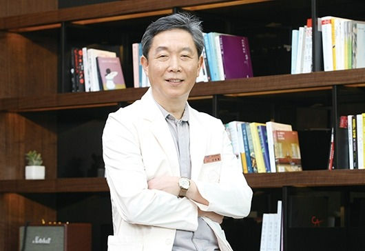 신영철