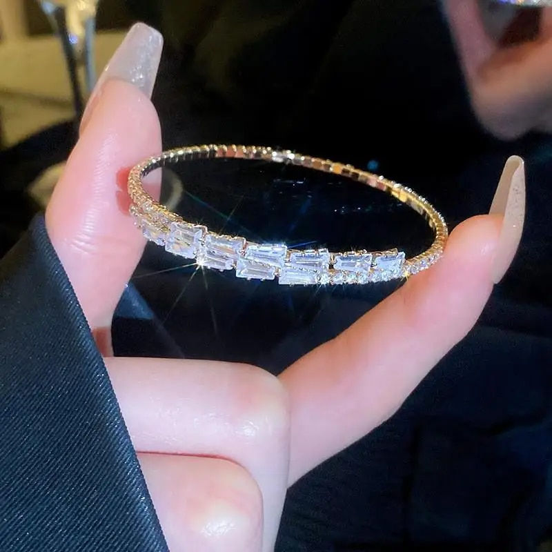 Thumbnail: 2024 New Korean Bangle Luxury Bracelet Elegant Fashion Europe and America Simpl