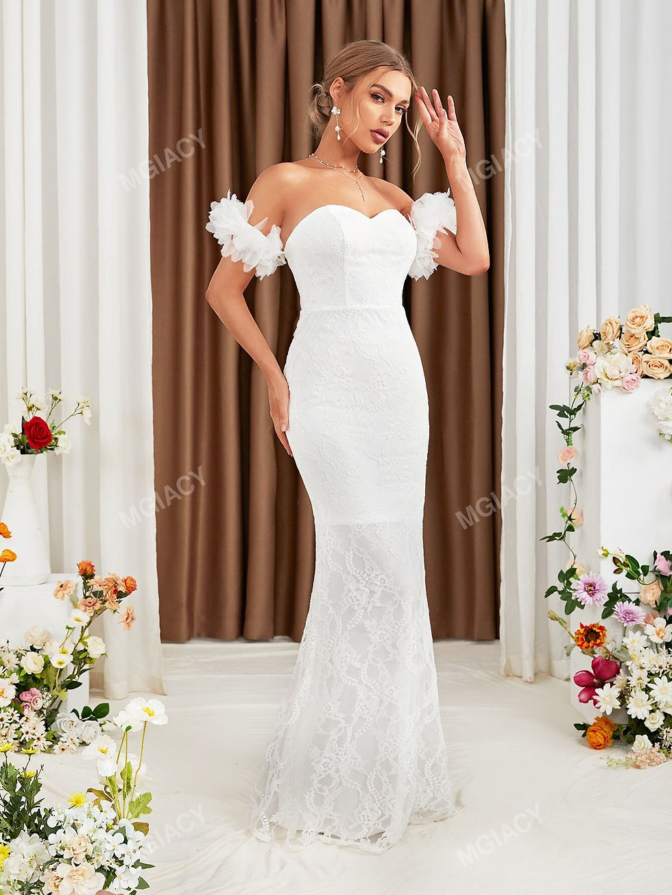 Thumbnail: Off Shoulder Backless Tube Wedding Dress Without Veil