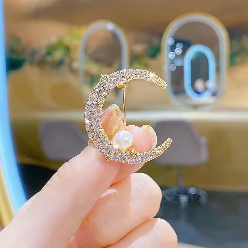 Thumbnail: Fashion Pearl Maple Leaf Rhinestone Brooches For Women Elegant Metal Fixed Clot