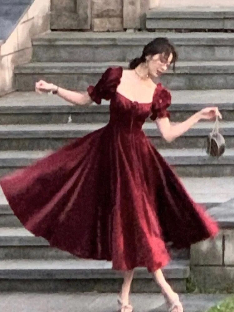 Thumbnail: Elegant French White Wedding Party Dress Women Vintage Burgundy Romantic Prom V