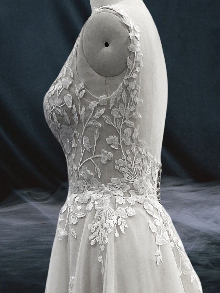 תמונה ממוזערת: ZOCI Elegant Lace Wedding Dresses for Women Sleeveless Deep V-Neck Sparkly Brid