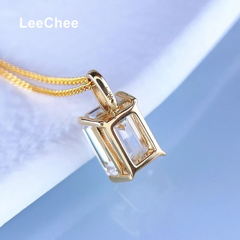 Thumbnail: Real 18K Yellow Gold Pendant 2CT 6*8MM Emerald Cut Moissanite Necklace VVS Lab