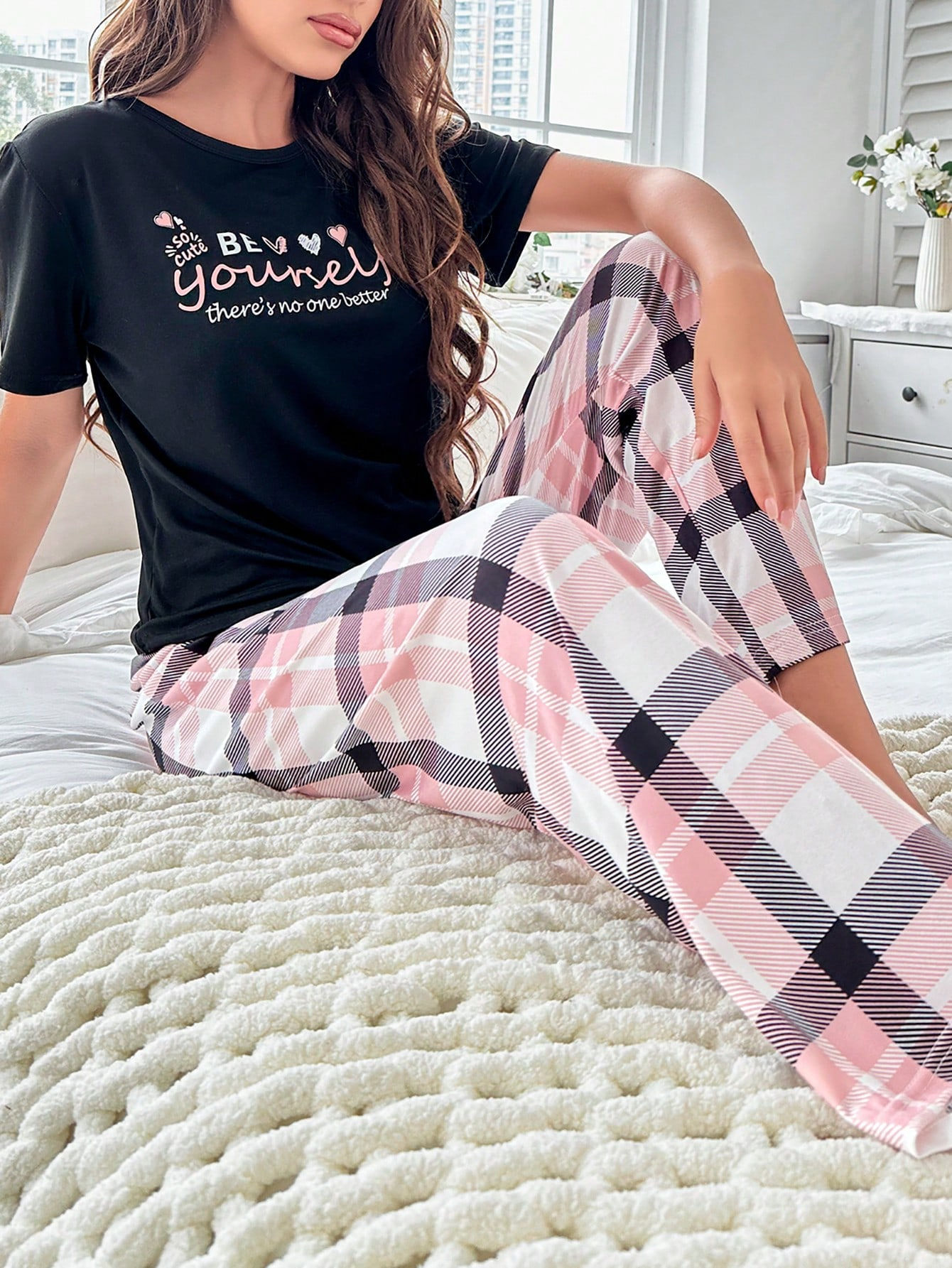 2pcs/set Letter Printed Top And Plaid Pants Pajama Set