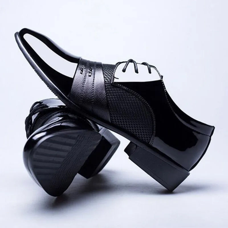 Thumbnail: Fashion New British Men's Leather Shoes Classic Man Pointed Toe Formal Wedding