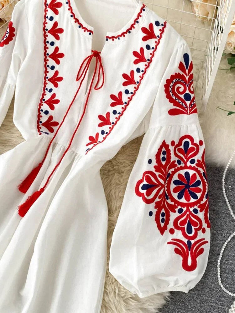 Miniatura: Women Autumn Dresses Bohemian Embroidered Flower O-Neck Lantern Sleeve High Wai